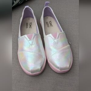 Toms Pink Nepal Shiny‎ Shimmer Shoes Size 6